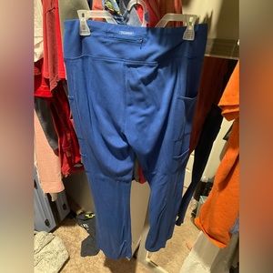 Womens medium yoga scrub pants